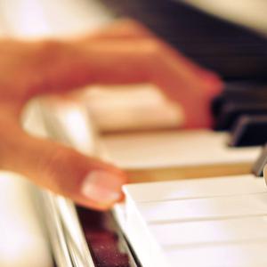 ass日本丰满奶头pics
